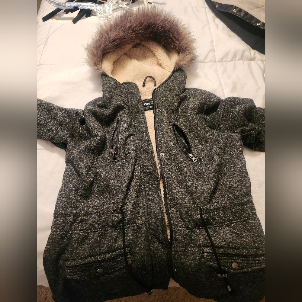 Women's Rue21 Fuzzy Parka Jacket Size Medium